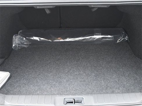 Used 2025 Nissan Sentra SR w/ SR Premium Package image 29