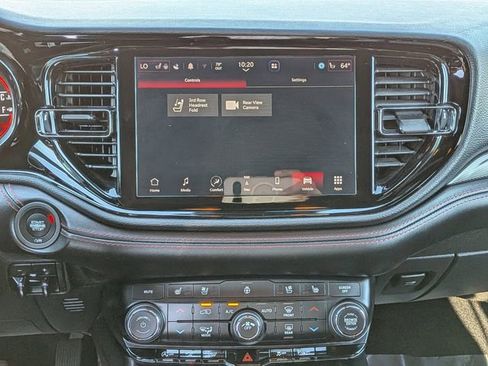 Used 2023 Dodge Durango GT image 15