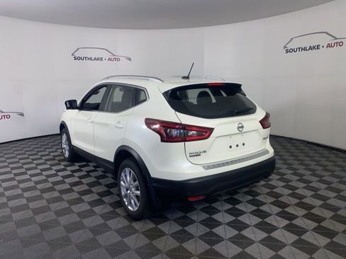 Certified 2022 Nissan Rogue Sport SV w/ Technology Package image 8