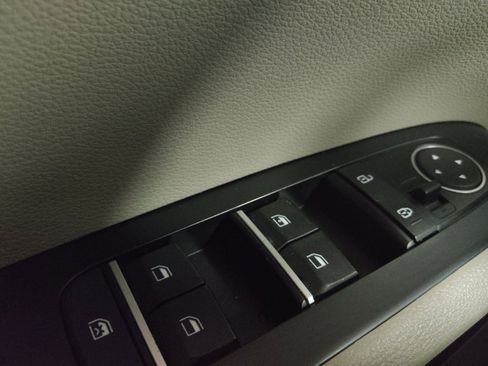 Used 2020 Kia Soul LX FWD image 27