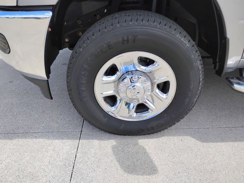 Used 2023 RAM 2500 Tradesman AWD/4WD image 22