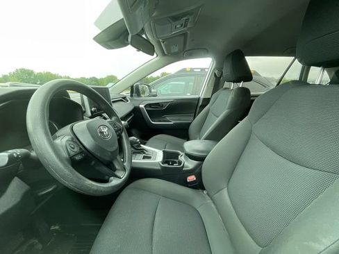 Certified 2023 Toyota RAV4 LE AWD/4WD image 10