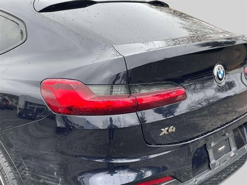 Used 2019 BMW X4 M40i w/ Executive Package image 11
