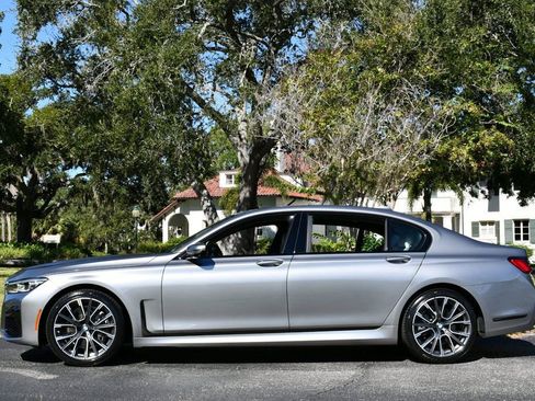 Used 2020 BMW 740i w/ Luxury Rear Seating Package image 25