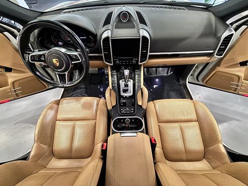 Used 2017 Porsche Cayenne S w/ Premium Package AWD/4WD image 26