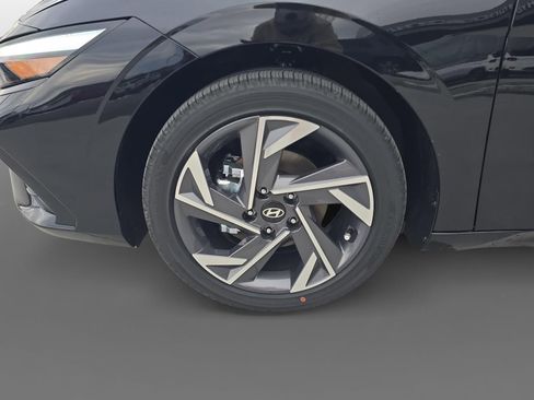 New 2026 Hyundai Elantra Limited w/ Cargo Package FWD image 9