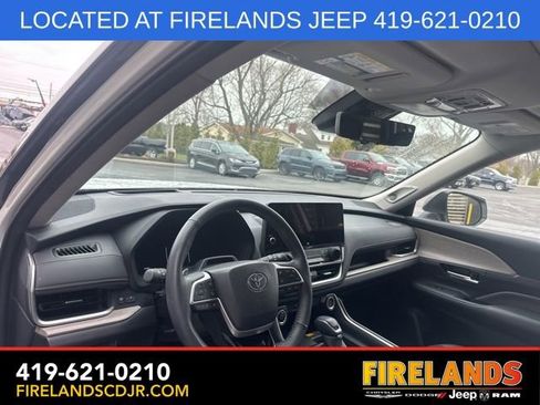 Used 2024 Toyota Grand Highlander Platinum image 19
