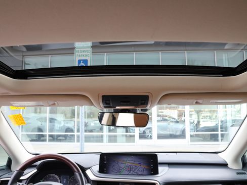 Certified 2022 Lexus RX 350 FWD w/ Premium Package image 32