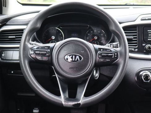 Used 2016 Kia Sorento LX AWD/4WD image 18