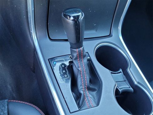 Used 2015 Toyota Camry SE image 21