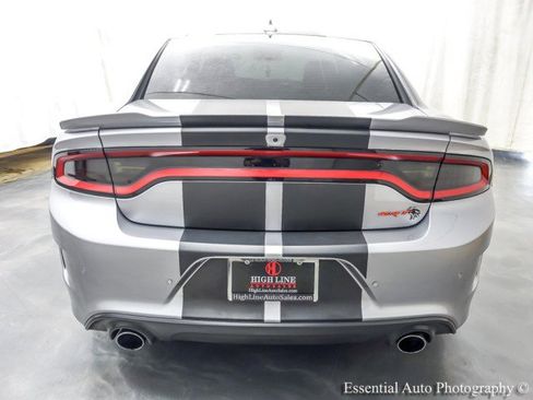 Used 2016 Dodge Charger SRT Hellcat RWD image 7