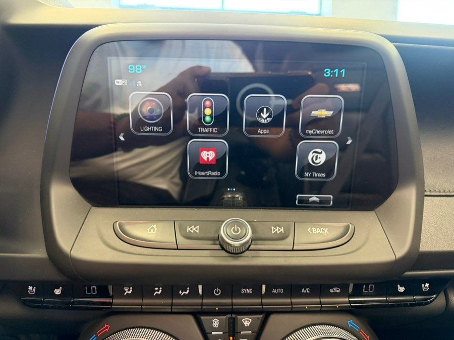Used 2018 Chevrolet Camaro SS RWD image 32