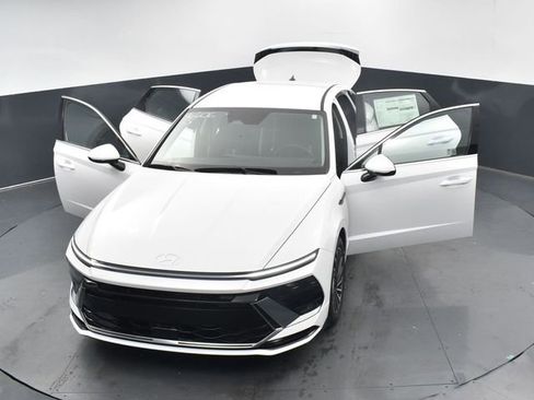 Used 2025 Hyundai Sonata SEL FWD image 36