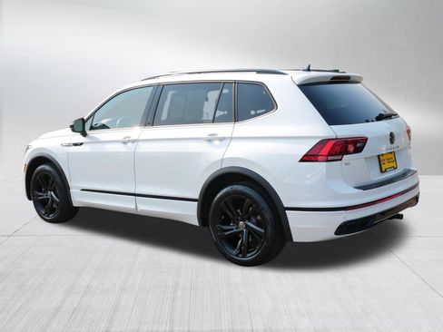 Certified 2023 Volkswagen Tiguan SE R-Line AWD/4WD image 5