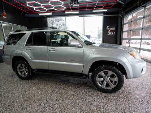 Used 2007 Toyota 4Runner Limited image 5