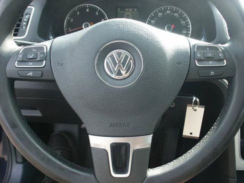Used 2012 Volkswagen Passat 2.5 SE FWD image 9