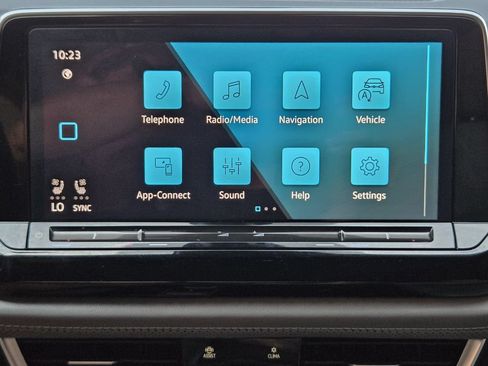 Used 2024 Volkswagen Atlas Cross Sport SEL AWD/4WD image 13