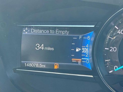 Used 2016 Ford Explorer XLT w/ Equipment Group 202A AWD/4WD image 23