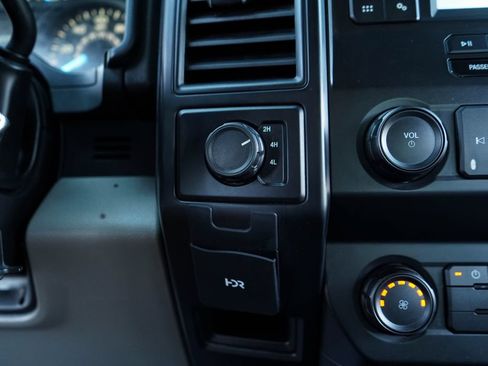 Used 2019 Ford F150 XL w/ Equipment Group 101A Mid AWD/4WD image 27