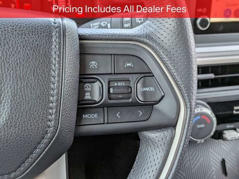 Certified 2025 Toyota 4Runner SR5 AWD/4WD image 27