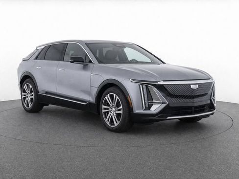 Certified 2024 Cadillac Lyriq Tech w/ Driver Assist Package AWD/4WD image 1