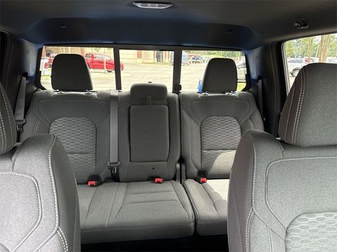 New 2025 RAM 1500 Big Horn image 28