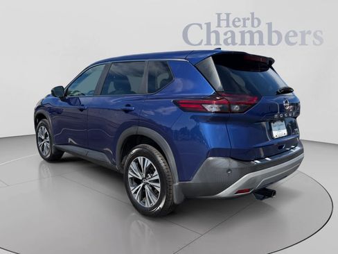 Used 2023 Nissan Rogue SV FWD image 3