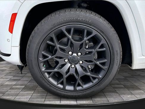 Used 2023 Jeep Grand Cherokee L Summit image 22