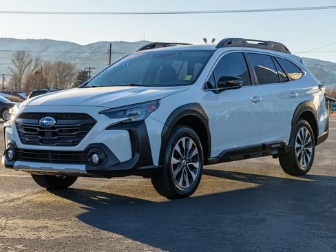 Used 2023 Subaru Outback Limited image 29