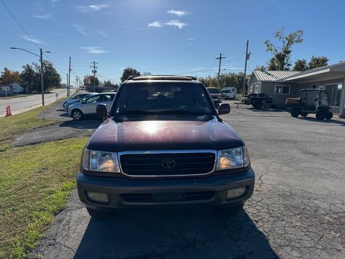 Used 1999 Toyota Land Cruiser image 2