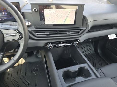 Used 2024 Chevrolet Silverado EV W/T image 33