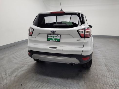 Used 2017 Ford Escape SE image 7