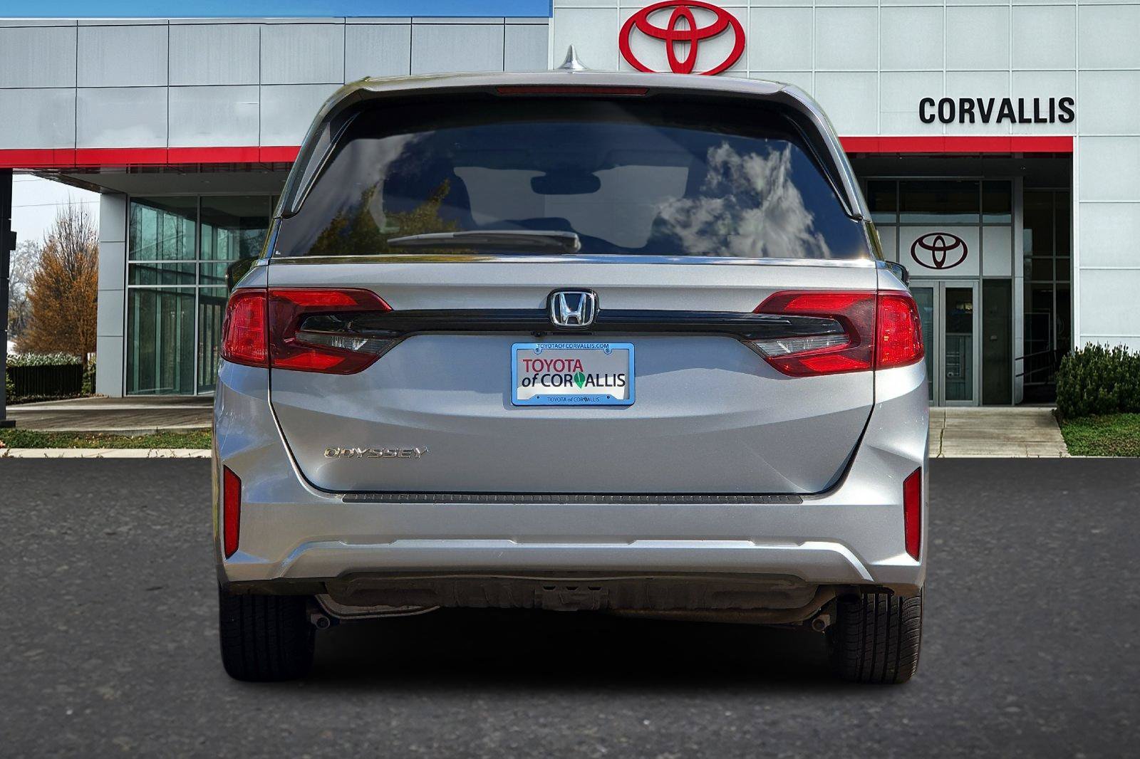 Used 2025 Honda Odyssey EX-L image 5