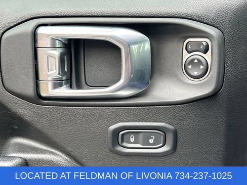 Used 2025 Jeep Wrangler Unlimited Sport AWD/4WD image 22