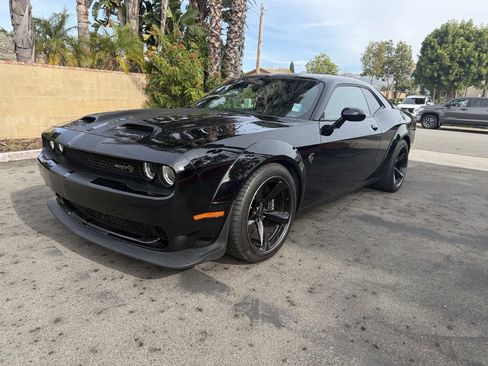 Used 2022 Dodge Challenger SRT Hellcat image 3