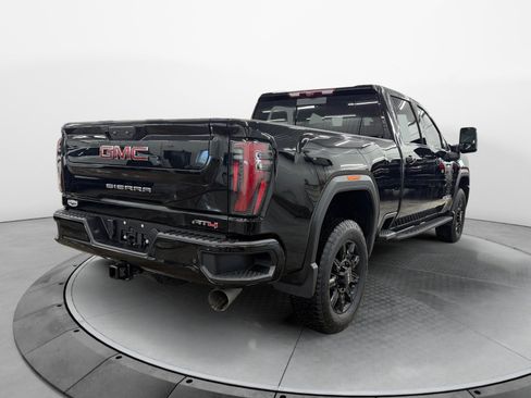 Used 2026 GMC Sierra 2500 AT4 w/ AT4 Premium Plus Package AWD/4WD image 5