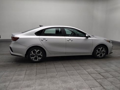 Used 2020 Kia Forte LXS FWD image 10