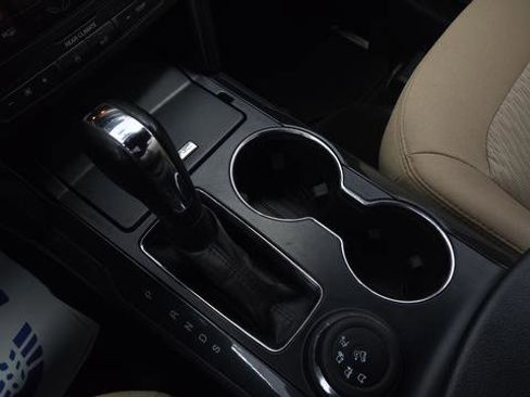 Used 2017 Ford Explorer 4WD image 19