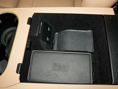 Certified 2021 Porsche Cayenne image 32