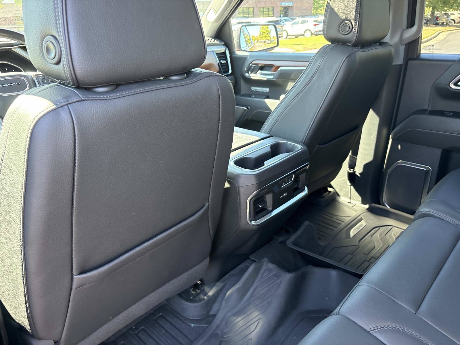 Used 2023 GMC Sierra 1500 Denali w/ Denali Reserve Package AWD/4WD image 31