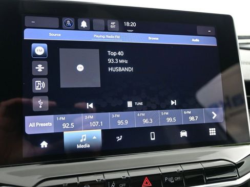 Used 2024 Jeep Compass Trailhawk image 17