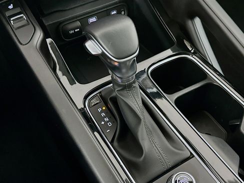 Used 2025 Kia Telluride S FWD image 25