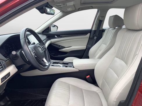 Used 2020 Honda Accord Touring image 14
