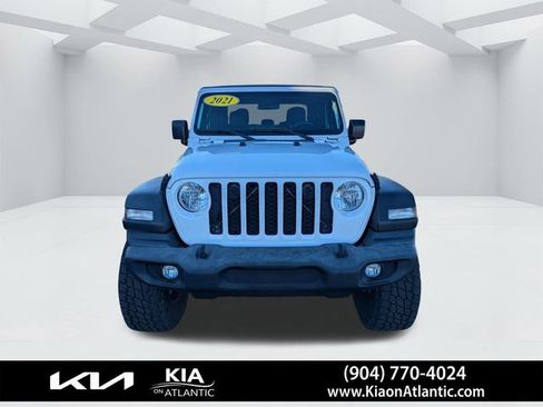 Used 2021 Jeep Gladiator Sport w/ Trailer Tow Package image 8