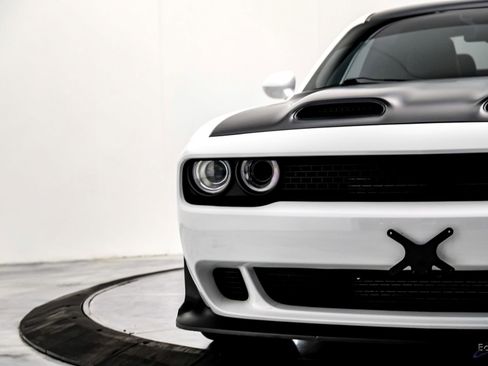 Used 2021 Dodge Challenger SRT Hellcat Redeye image 33