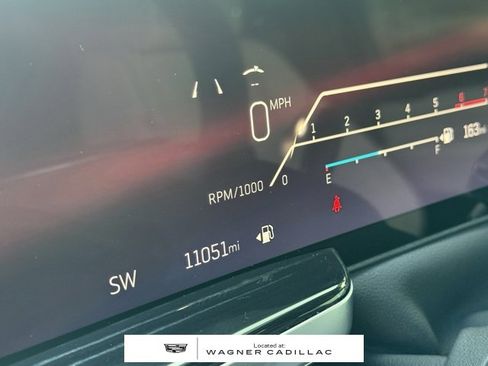 Used 2025 Cadillac Escalade Sport w/ LPO, ONYX Package image 22