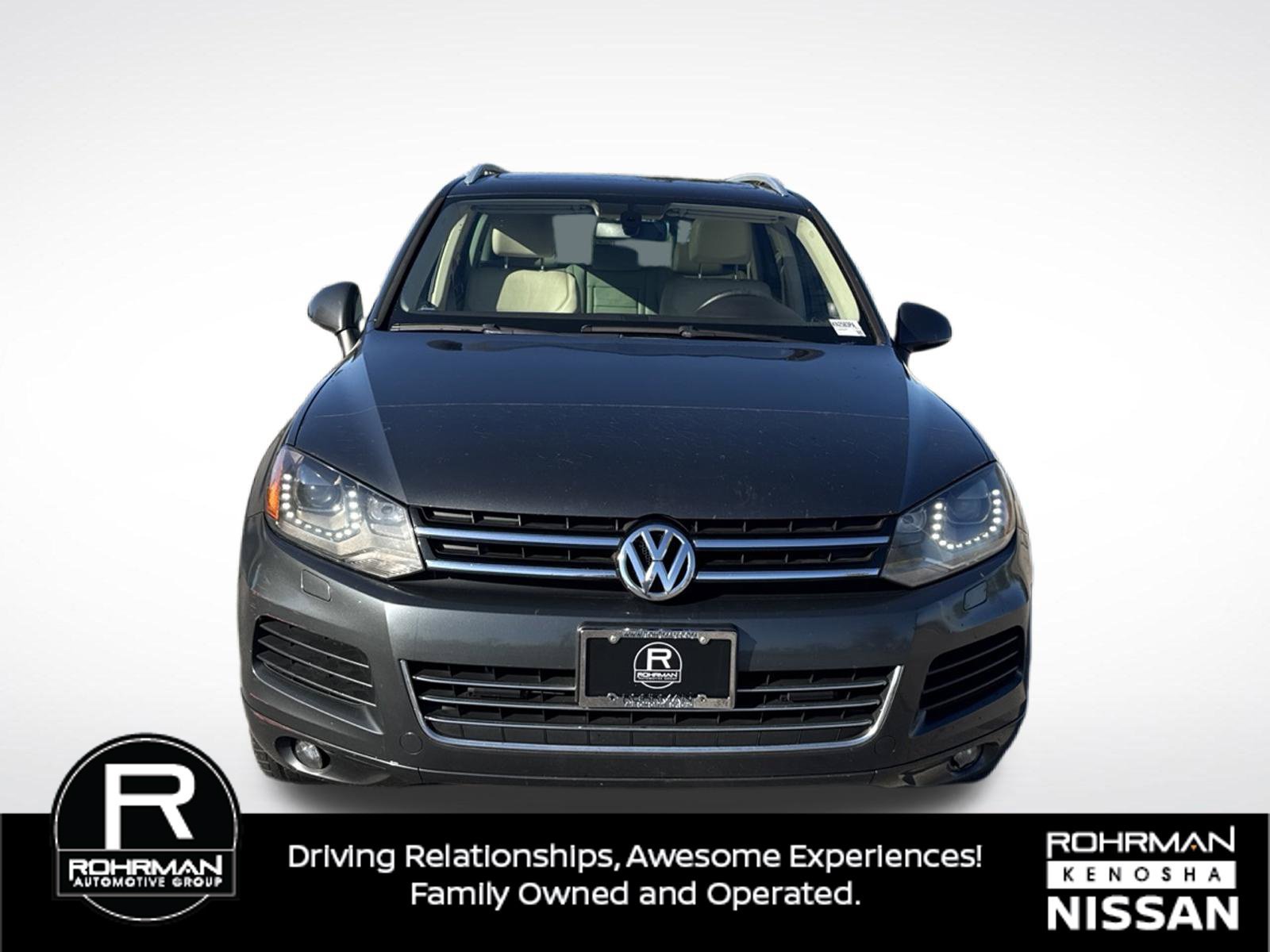 Used 2012 Volkswagen Touareg TDI AWD/4WD image 2
