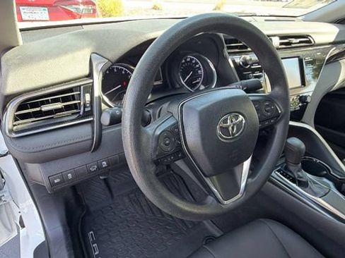 Used 2019 Toyota Camry LE FWD image 31