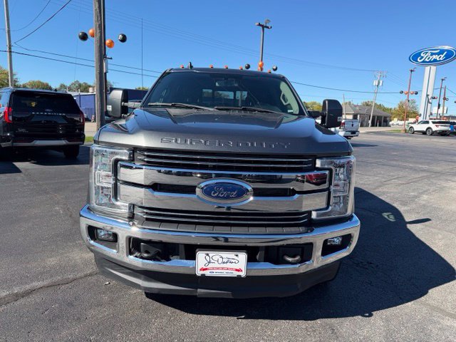 Used 2019 Ford F250 Lariat w/ Lariat Value Package AWD/4WD image 11