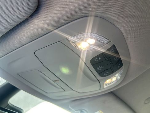 Certified 2023 Chrysler Pacifica Touring-L image 43